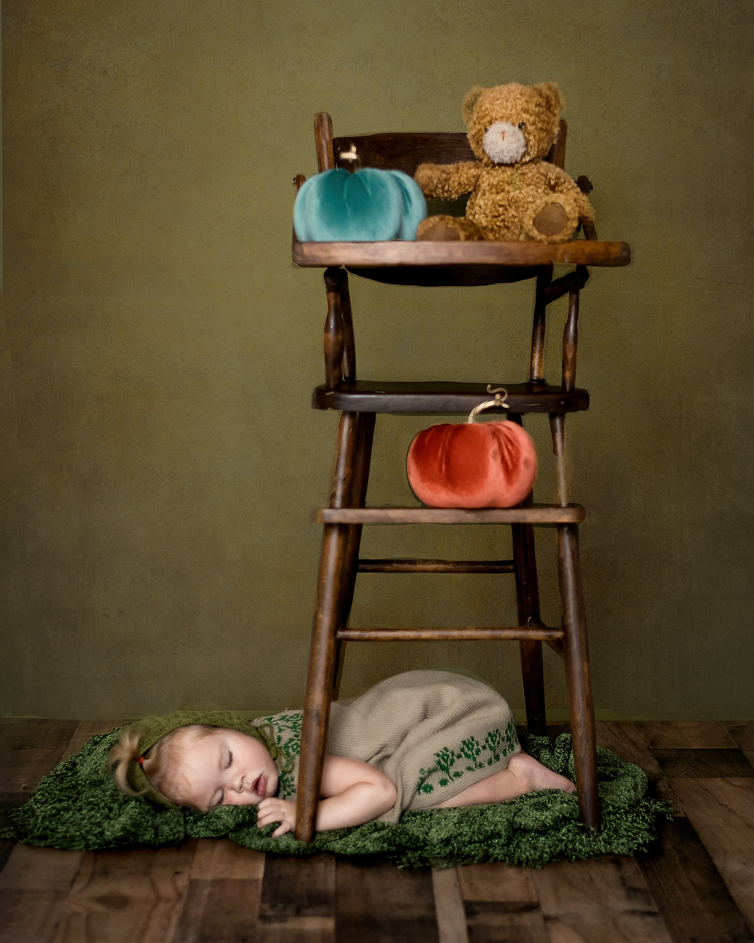 Toddler photography by Lisa Rowland at Perfect-Photos in Studio