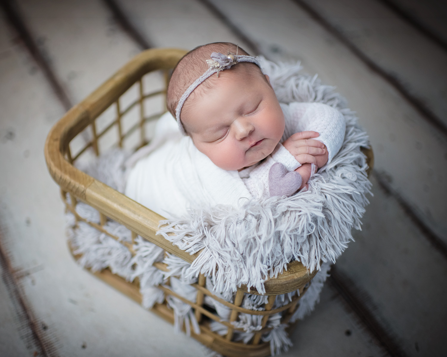 Newborn photography in studio with Lisa Rowland